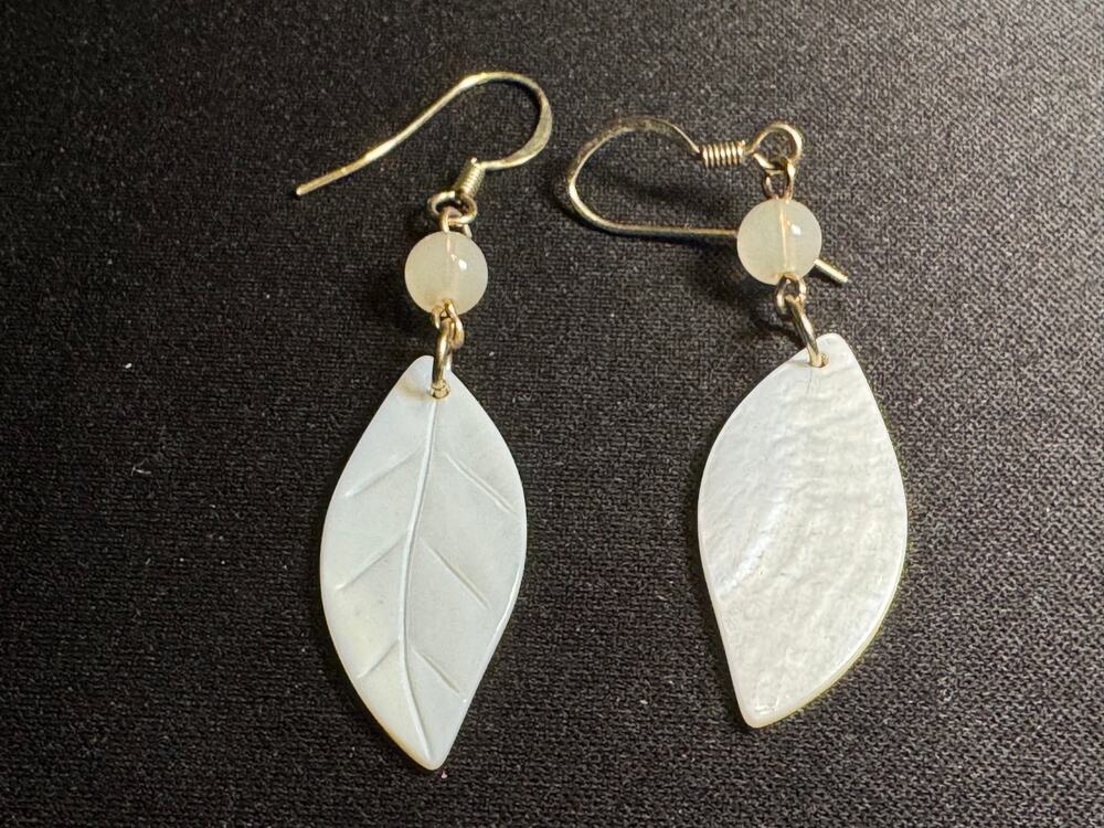 Mother of Peal Leaf Pierced Earrings